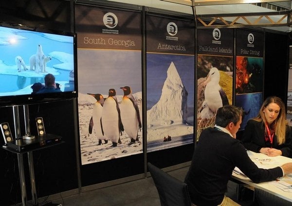 2010-12-c5beivc49b-z-berlc3adna-malajskc3a1-miss-c48deskc3a9-piv