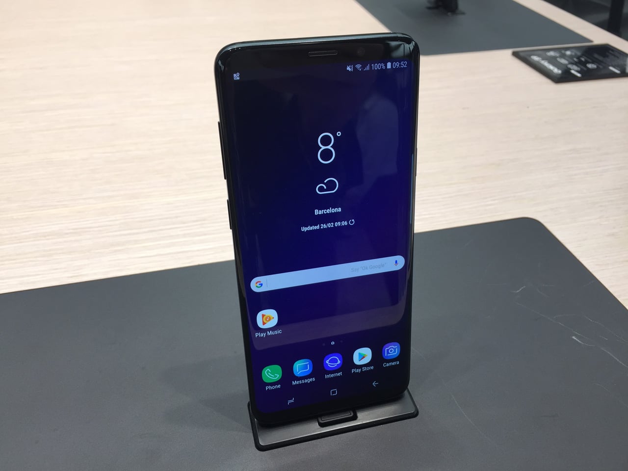 Nové telefony, tablety a notebooky z Mobile World Congress 2018