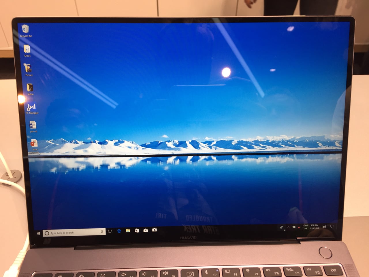 Nové telefony, tablety a notebooky z Mobile World Congress 2018