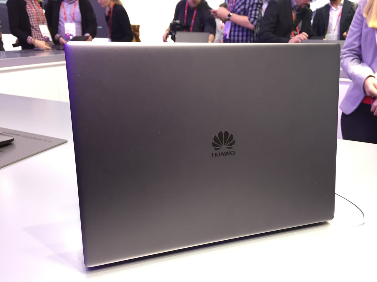 Nové telefony, tablety a notebooky z Mobile World Congress 2018