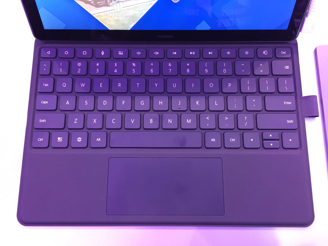 Nové telefony, tablety a notebooky z Mobile World Congress 2018