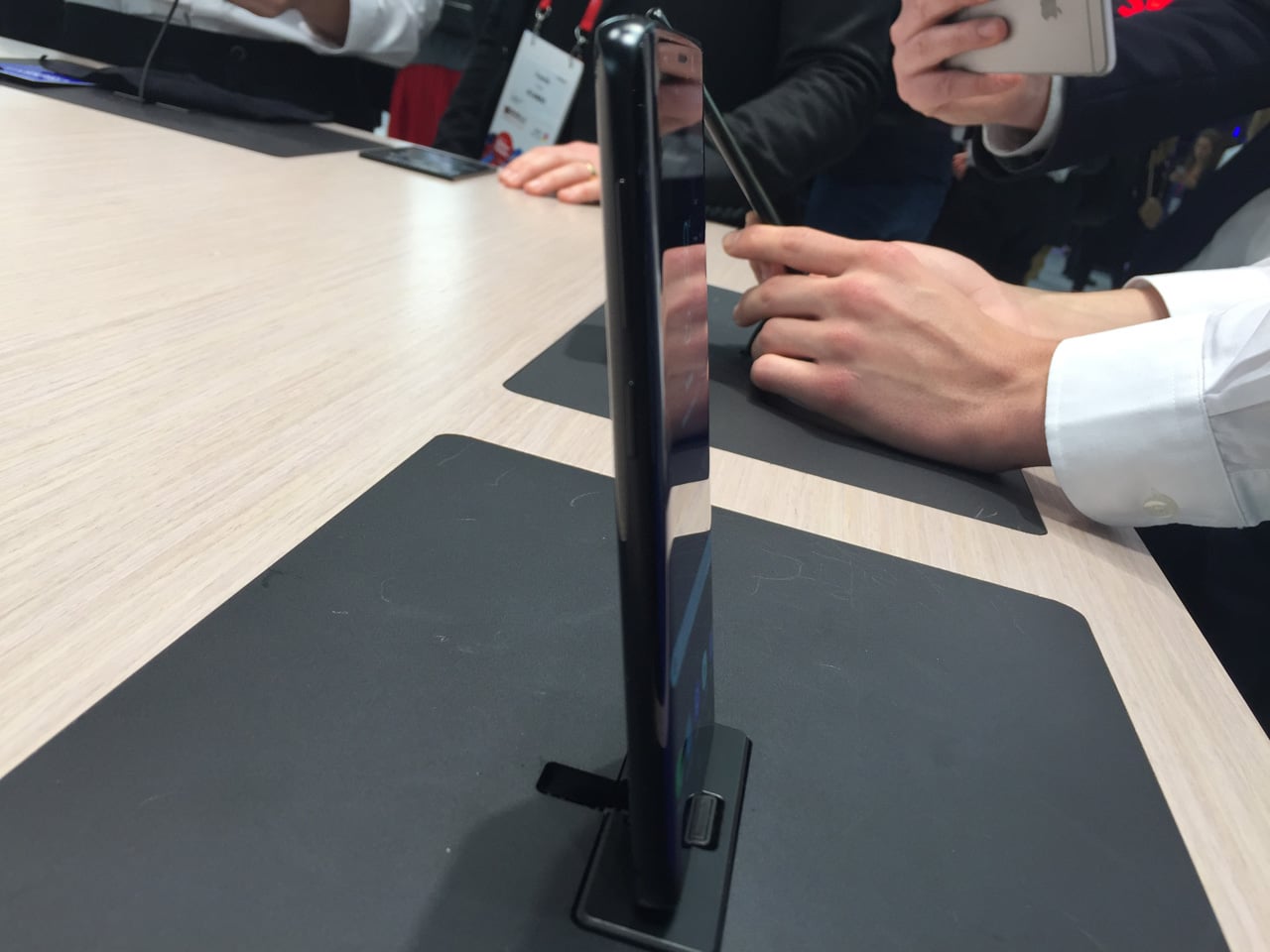 Nové telefony, tablety a notebooky z Mobile World Congress 2018