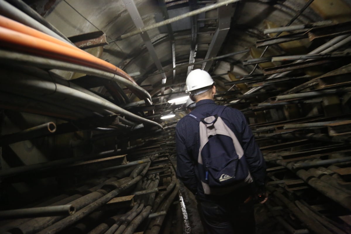 Nejhlubší místo kolektoru leží asi 18 až 19 metrů pod zemí. Časem k němu dojdeme.