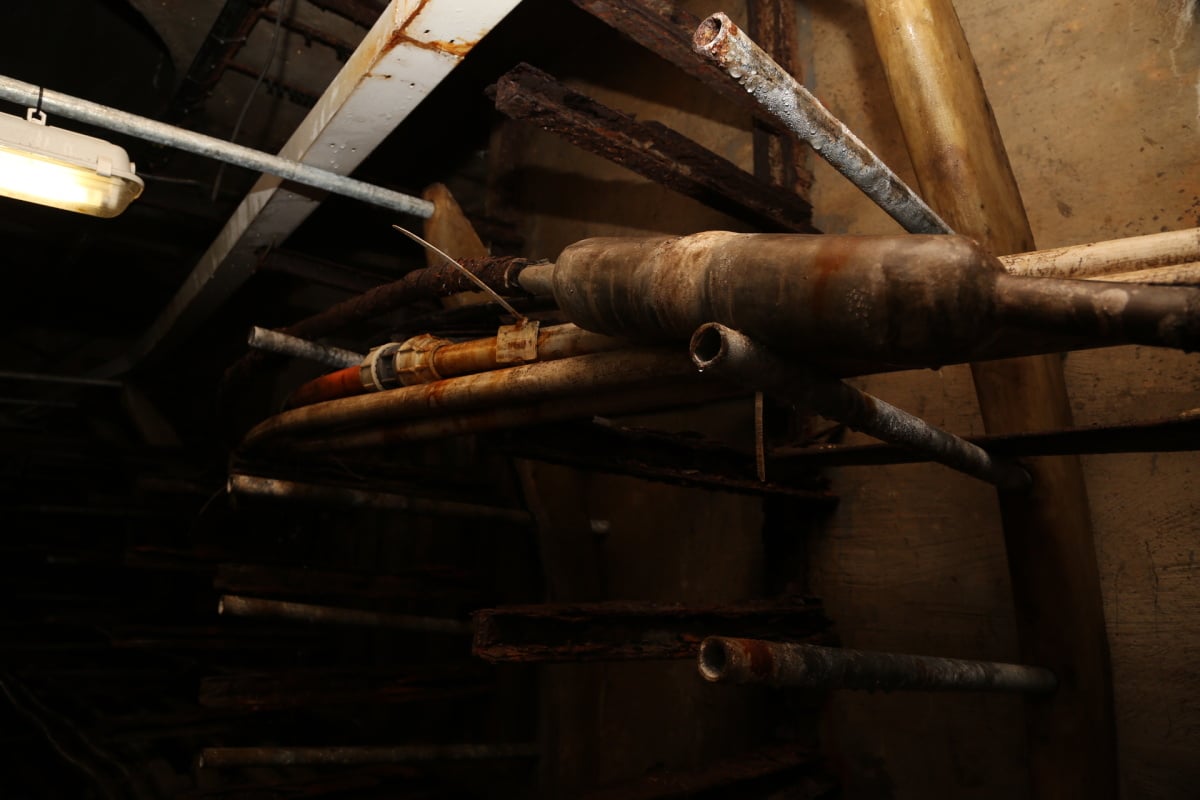 Vlhkost kabelům nevadí. Občas ale nevydrží spojky.