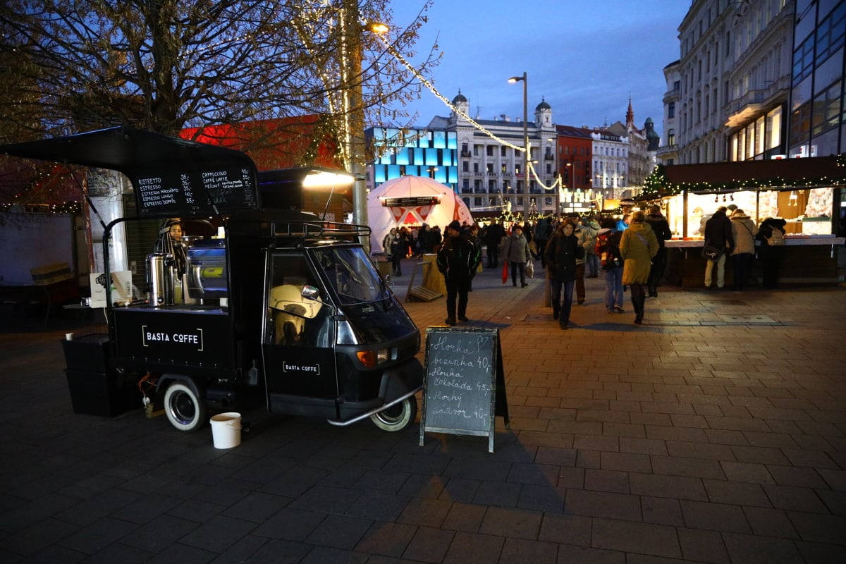 Vánoční trhy na náměstí Svobody v Brně