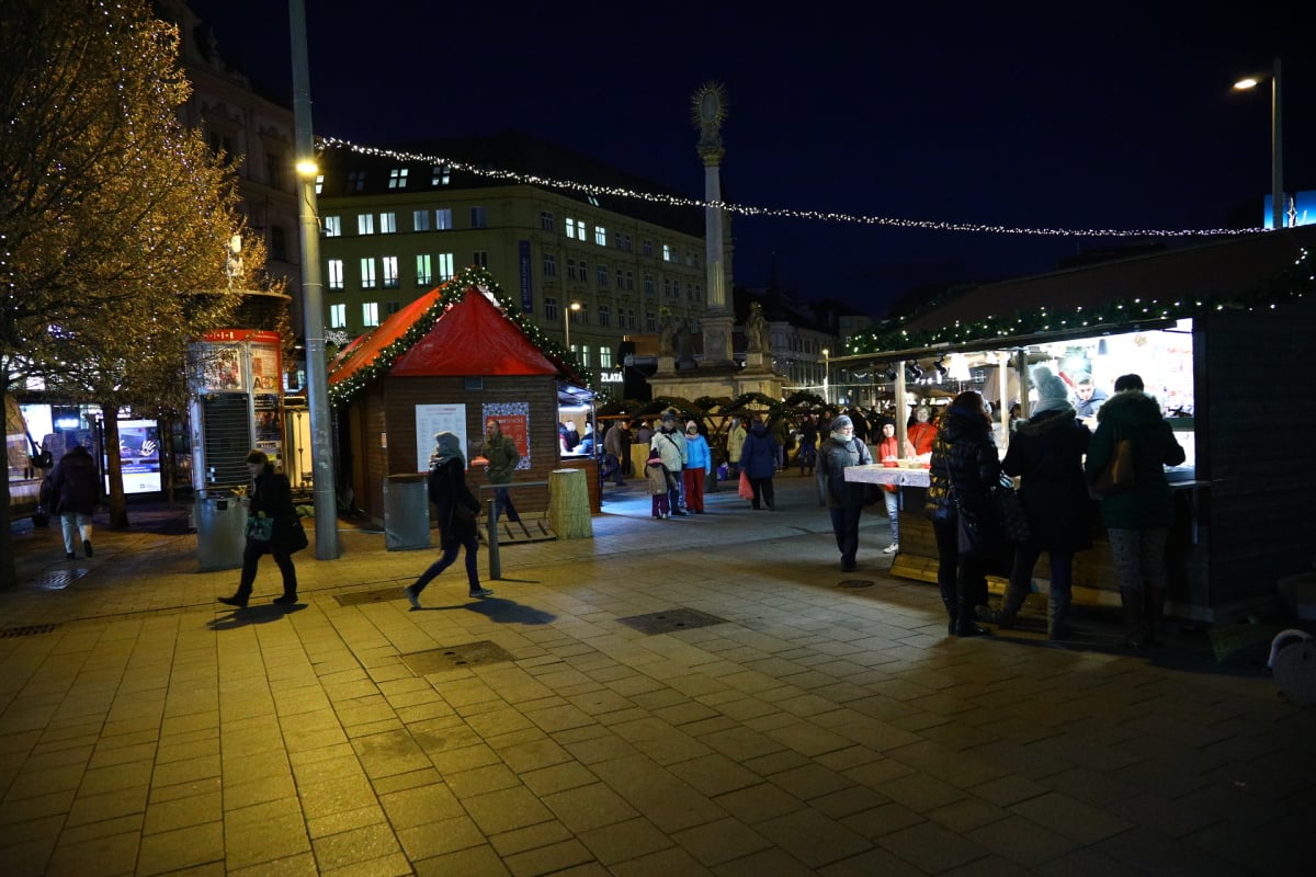 Vánoční trhy na náměstí Svobody v Brně
