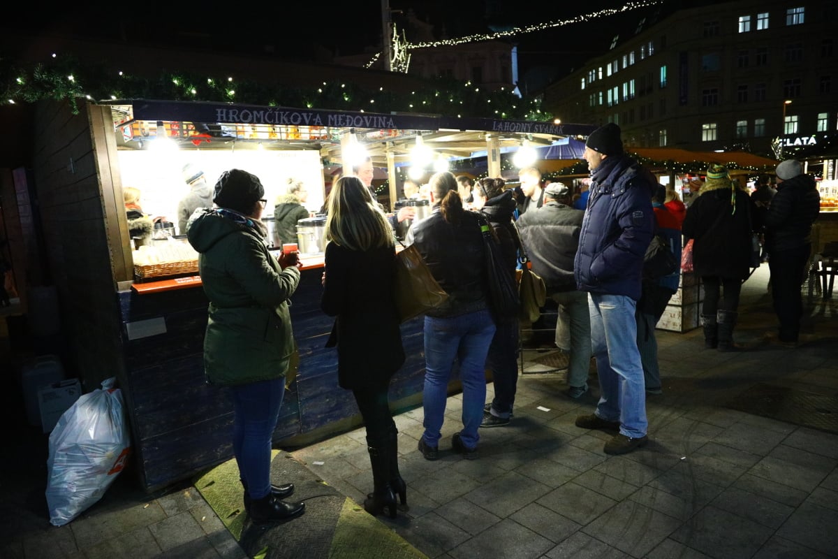 Vánoční trhy na náměstí Svobody v Brně