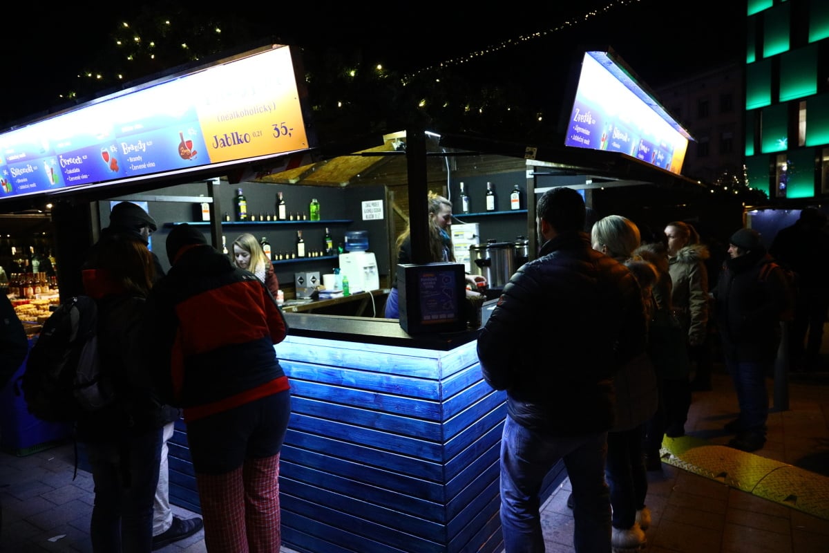 Vánoční trhy na náměstí Svobody v Brně