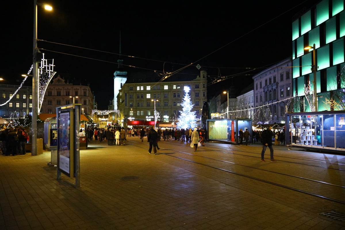 Vánoční trhy na náměstí Svobody v Brně
