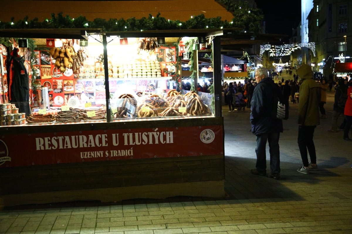 Vánoční trhy na náměstí Svobody v Brně