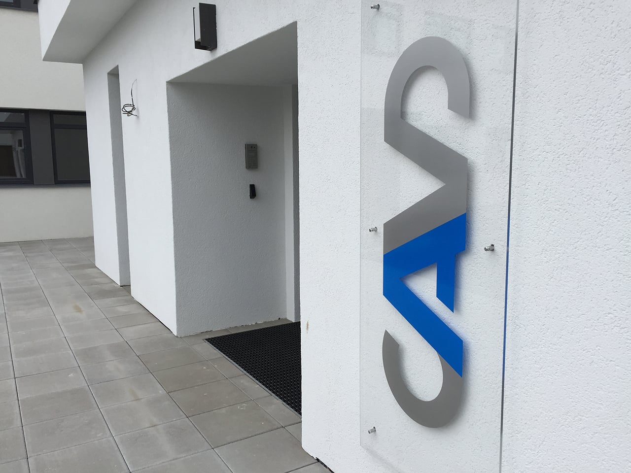 Prozatím poněkud prázdný areál CAVD.