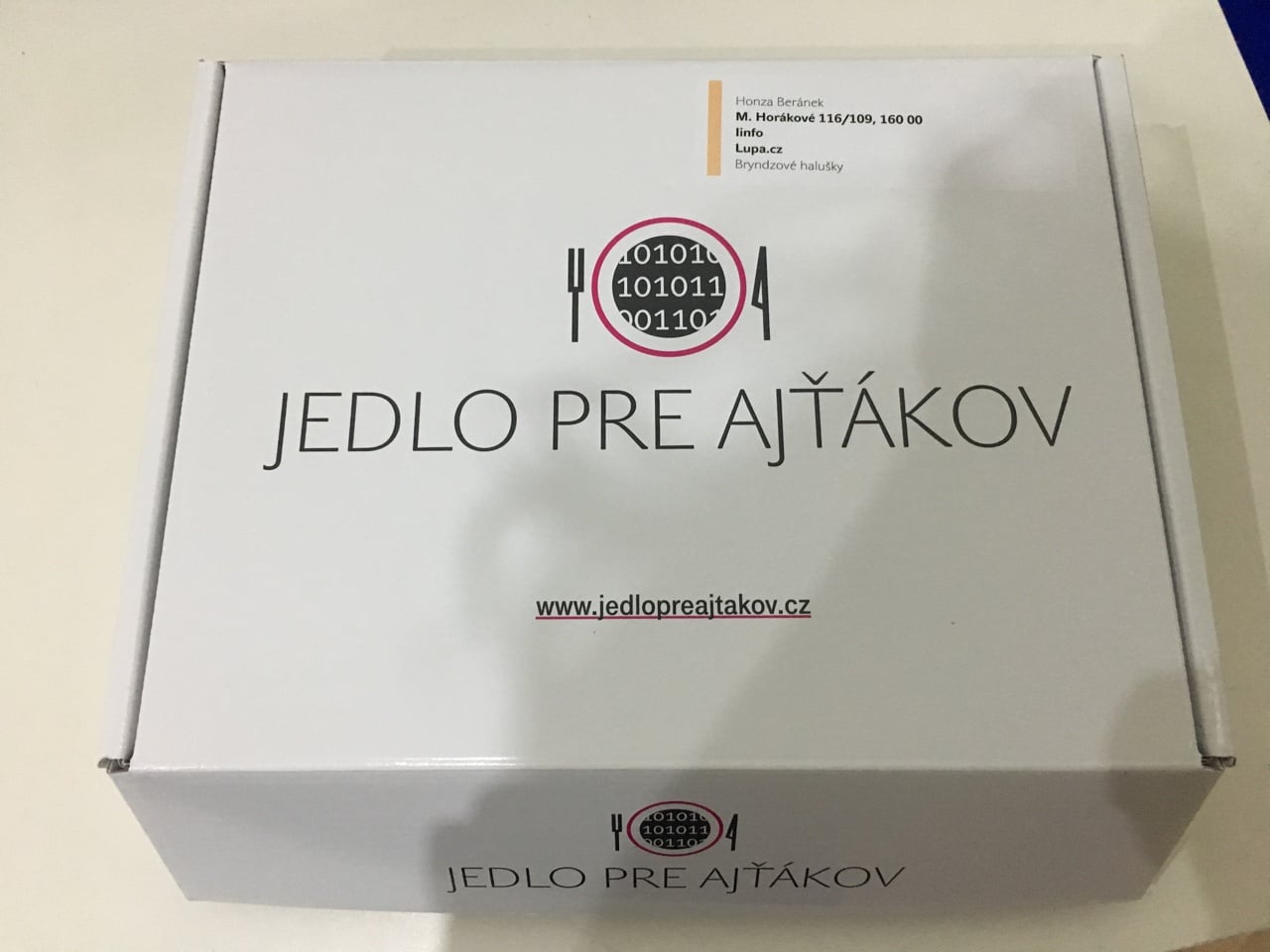 Jedlo pre ajtakov