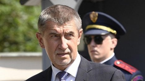 Náhledový obrázek - Kauza Poche: Babiš ke kompetenční žalobě na Zemana nevidí důvod