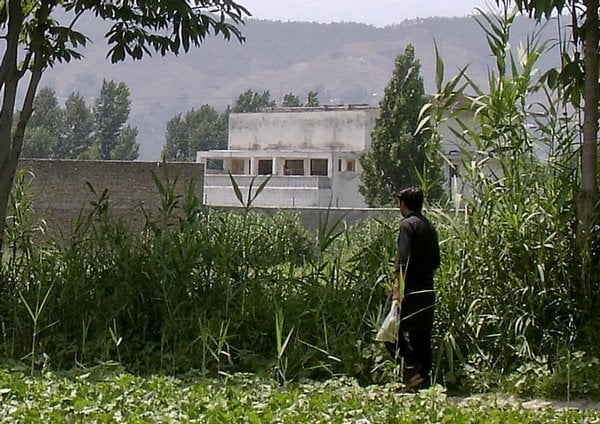 2019-04-sc3addlo-v-abbottc3a1bc3a1du-kde-byl-zastc599elen-usc3a1