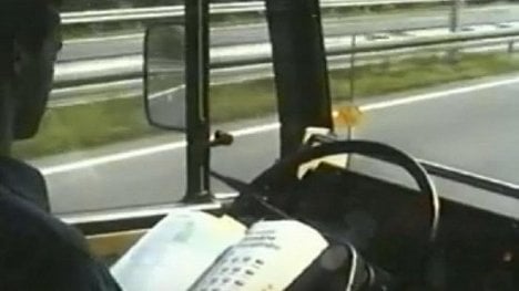 Náhledový obrázek - Autonomní mercedes jezdil už v roce 1993. Vývoj byl ukončen kvůli nákladnosti