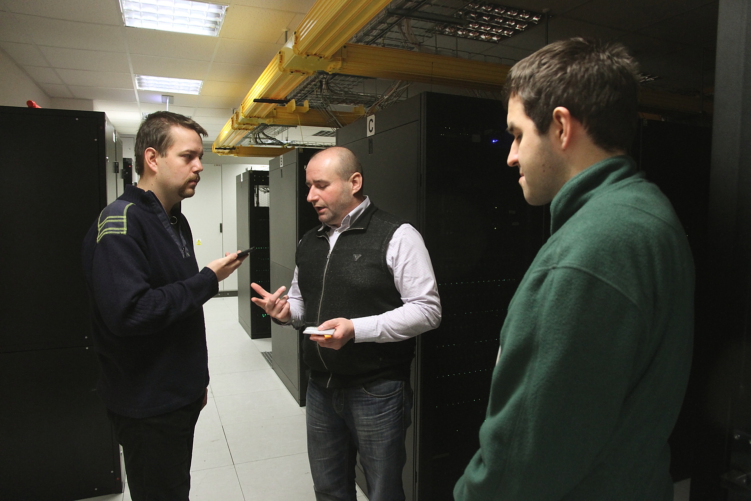 Rozhovor mezi servery.