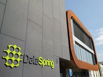 Autor: Jan Sedl?k Datové centrum DataSpring v Lužici u Hodonína využilo evropské dotace přes 127 milionů korun.