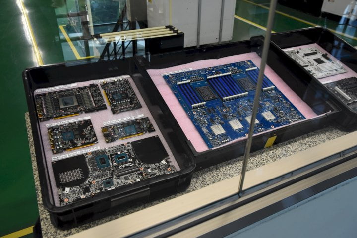 Exkurze v továrně Gigabyte na základní desky a grafické karty
