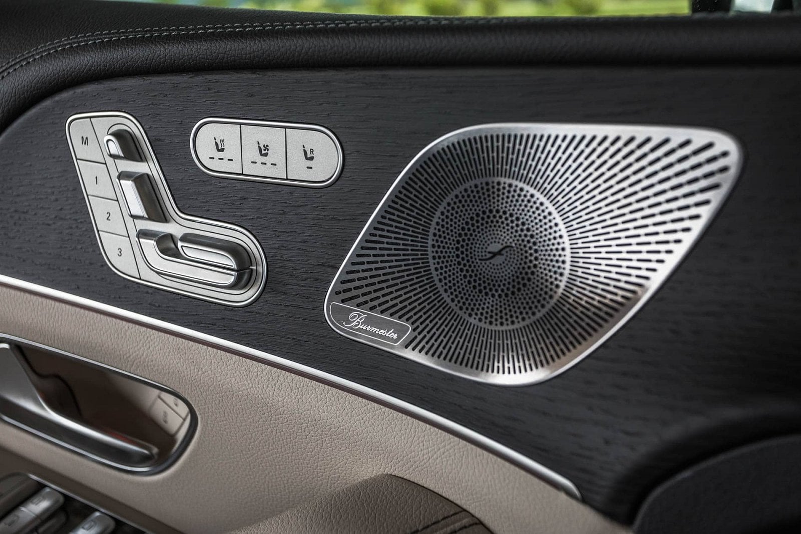 2020-06-mercedes-benz-gls-14.jpg