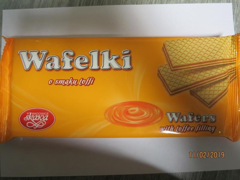 Falšované potraviny - Wafelki. Výrobky obsahovaly arašídy v množství, které již není možné považovat za stopové nebo než které se při dodržení správné výrobní praxe do výrobku může dostat neúmyslně tzv. nezáměrnou křížovou kontaminací. Spotřebiteli byly poskytnuty zavádějící informace o složení výrobku, který může být nebezpečný pro alergiky.