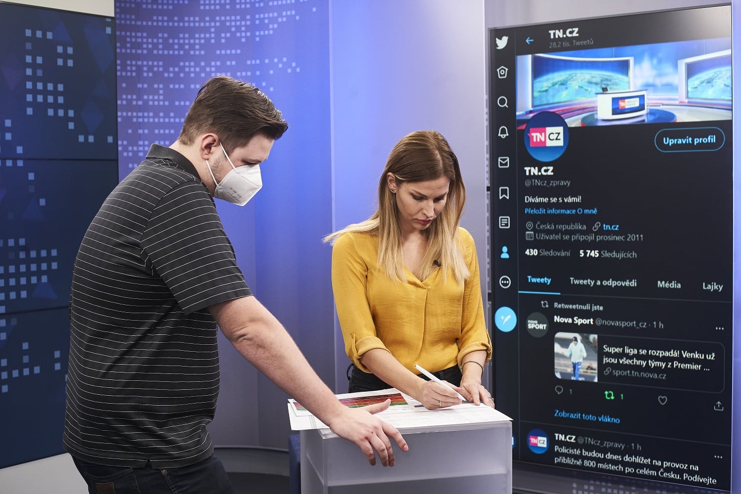 Na TN Live uživatelé uvidí své oblíbené tváře známé z televizních obrazovek, nebudou totiž chybět osvědčení moderátoři, redaktoři a reportéři TV Nova.