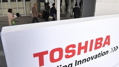 Náhledový obrázek - Šance na zrušení arbitráže. Toshiba a Western Digital urovnají spor o čipovou divizi