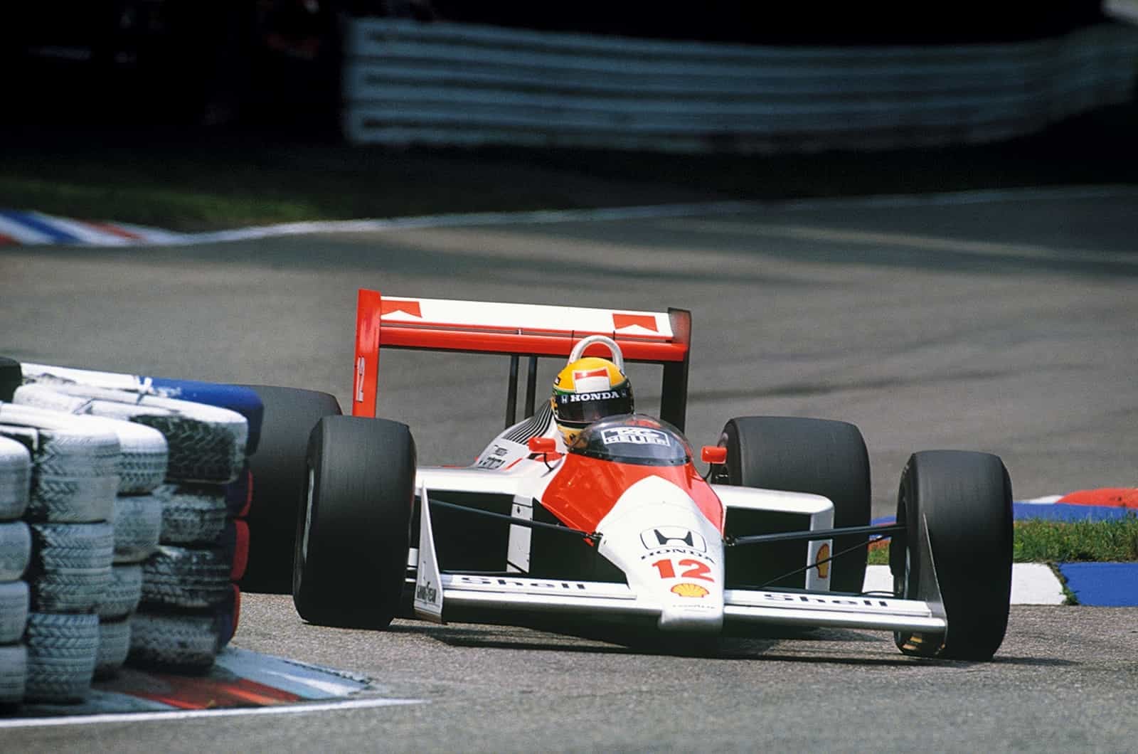 2019-05-mclaren_honda_mp4_4_3.jpg