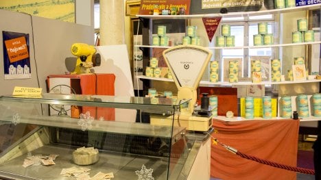 Náhledový obrázek - Že za socialismu bylo lépe? Data Portu ukazují opak: 36 let po revoluci je díky vyšší životní úrovni většina zboží i potravin mnohem dostupnější