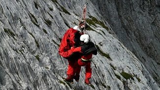 Náhledový obrázek - Horská služba v Krkonoších měla o silvestrovském týdnu 185 zásahů