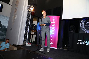 Martin Fuks ze společnosti Seznam.cz při přebírání jedné z cen.