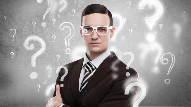 27.1.25 3x/kvíz, otazníky, zamyšlení, muž