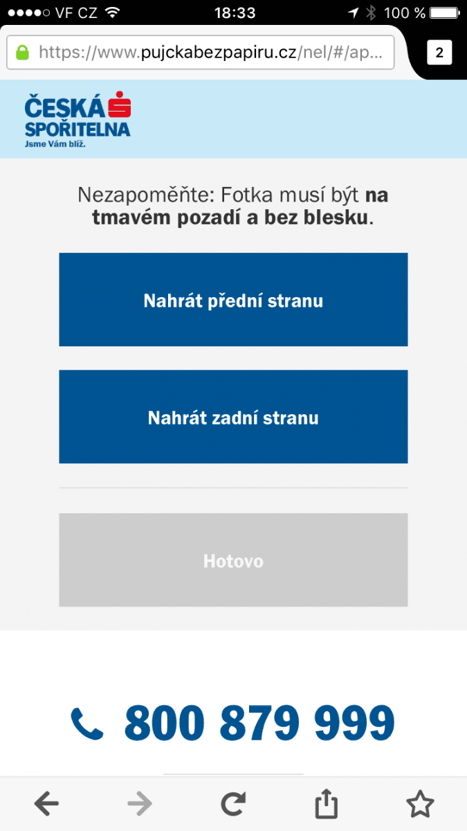 Mobilní rozhraní pro focení dokladu totožnosti.