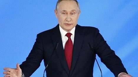 Náhledový obrázek - Putin slíbil podporu rodinám a boj proti chudobě. Ústava má mít přednost před mezinárodním právem