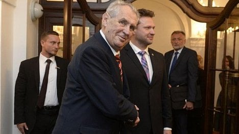 Náhledový obrázek - Zeman podpořil návrh rozpočtu. Zkritizoval dotace na obnovitelné zdroje i výdaje na inkluzi