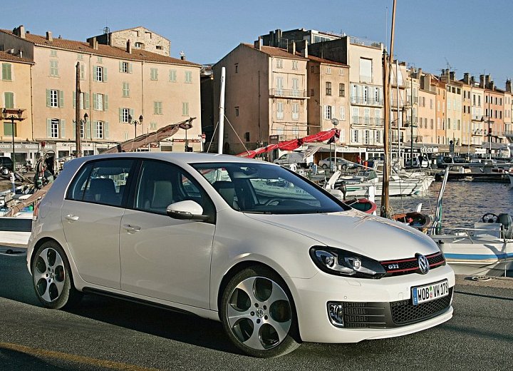 Volkswagen Golf GTI