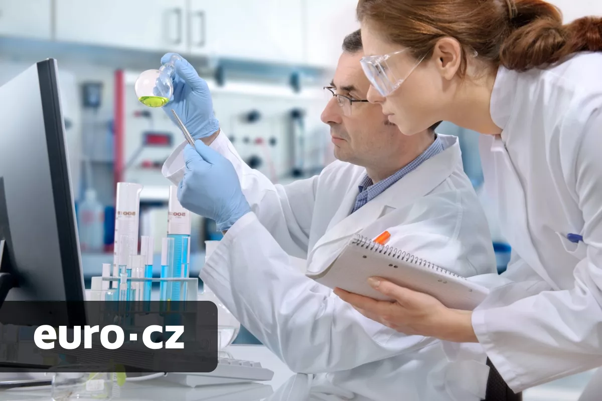 Umělá inteligence vyráží do boje proti bakteriím. Její využití může výrazně zrychlit nalezení nových a účinnějších antibiotik