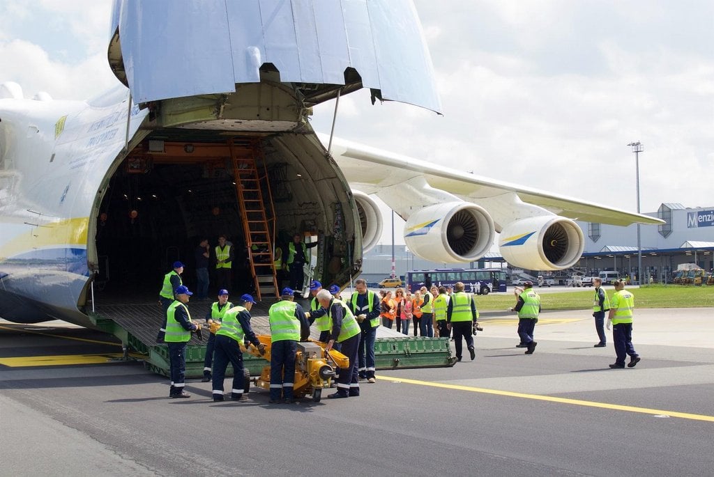 2017-12-antonov-an-225-mrija-v-praze-21.jpg