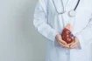 Medicína rozlišuje pět stádií selhávání ledvin, v pátém stadiu jsou přitom ledviny funkční jen asi z 10-15 %. V tomto případě pacient potřebuje transplantaci, nebo právě dialýzu. Ta je pak nutná i u akutního selhání ledvin.