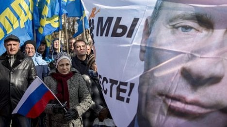 Náhledový obrázek - Kyjev boj o Krym nevzdává. Chce si naklonit tamní obyvatele