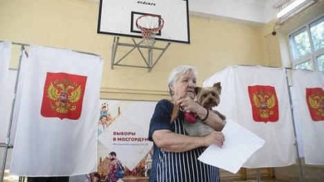 Náhledový obrázek - Jednotné Rusko v Moskvě ztratilo třetinu mandátů, většinu si ale udrželo