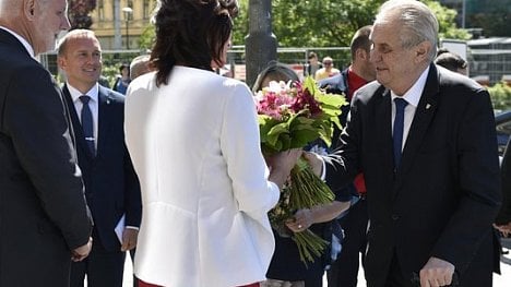 Náhledový obrázek - Zádrhel na Zemanově cestě. V Brně jej přivítala jen část zastupitelů