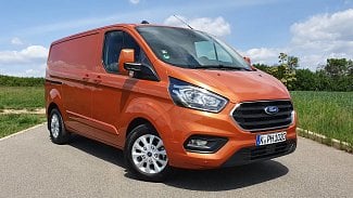 Náhledový obrázek - Ford přivezl do Česka nabíjecí Transit s tříválcem. Jezdí hezky, vyplatí se však jen 10 procentům zákazníků