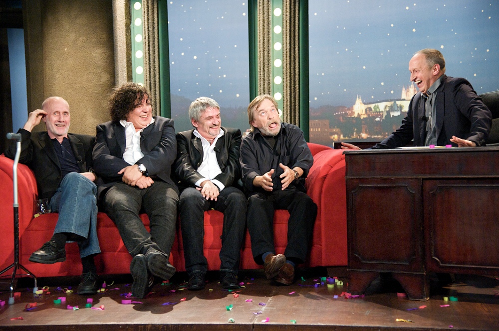 Jan Kraus oslavil ve své Show narozeniny, popřála mu Partička