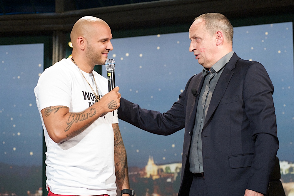 Jan Kraus oslavil ve své Show narozeniny, popřála mu Partička