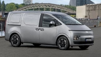 Náhledový obrázek - Hyundai uvádí elektrickou dodávku Staria Cargo. Uveze tunu nákladu, firmy ji pořídí zhruba za milion