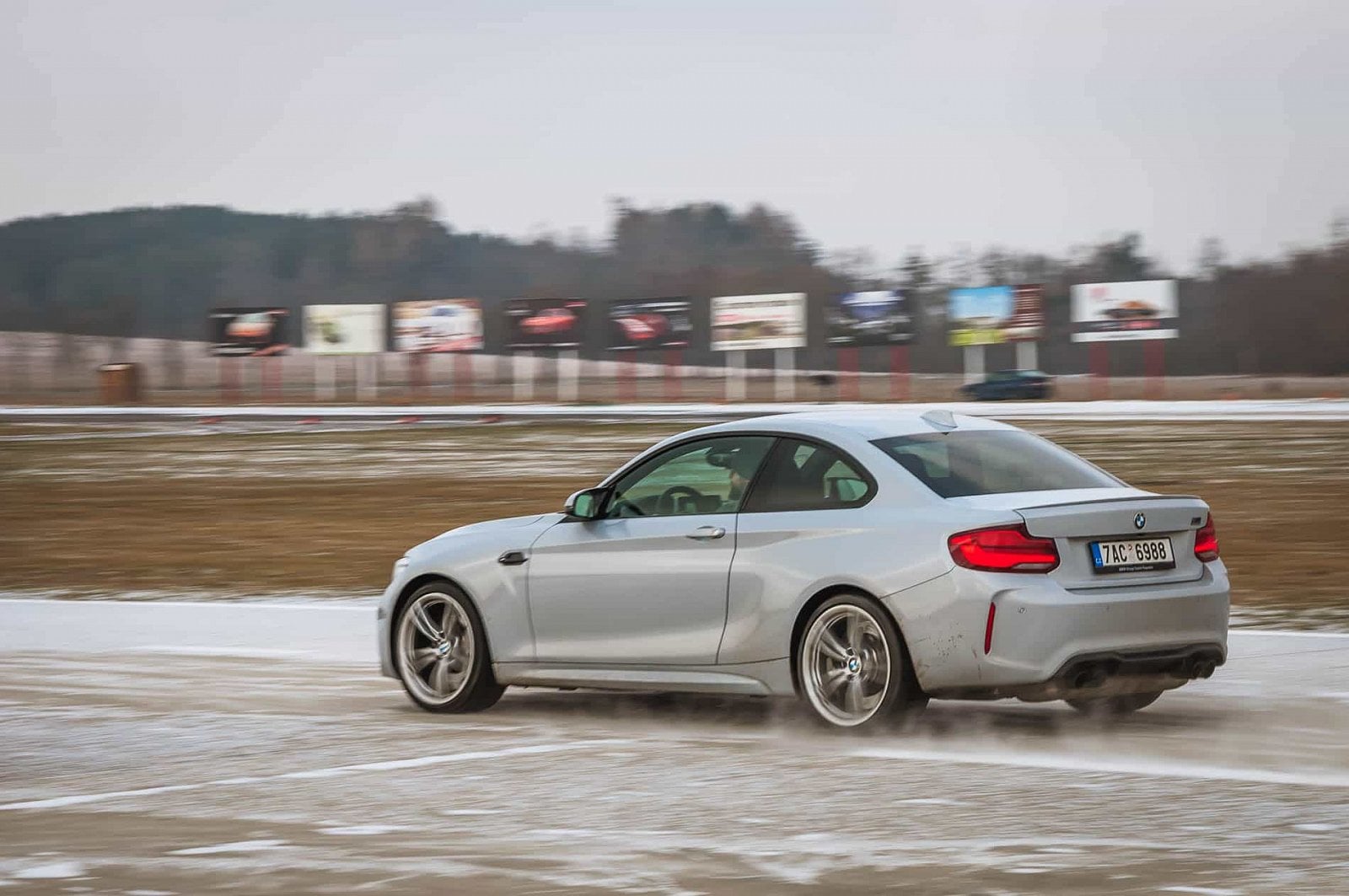 2019-02-bmw-m2-competition-42.jpg