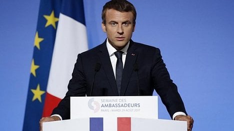 Náhledový obrázek - Macron chce posílit jádro EU. Brexit by neměl spolykat veškerou energii, říká