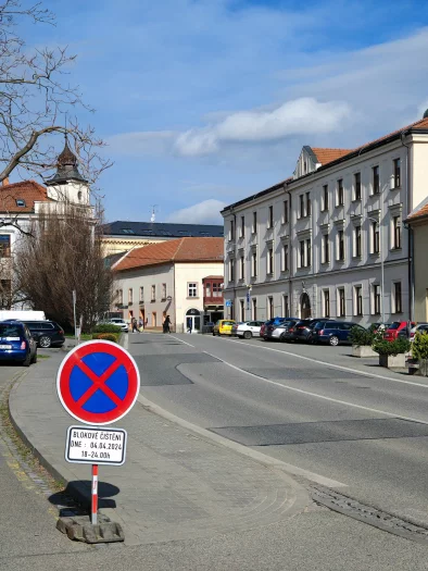 2,5násobný zoom z 180Mpx teleobjektivu