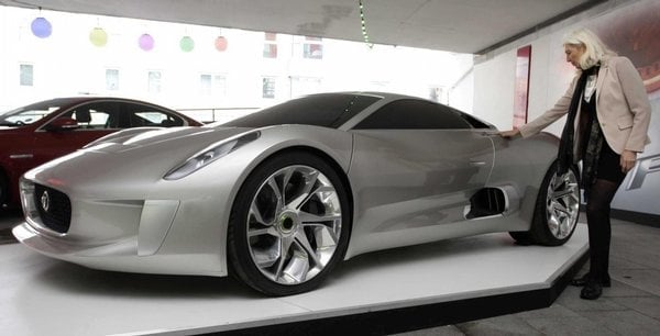 2012-04-jaguar-c-x75.jpg