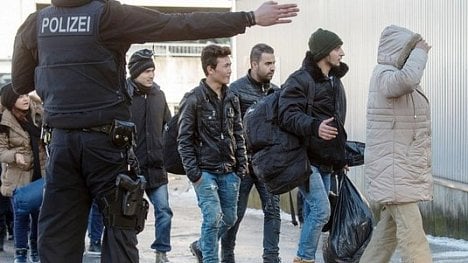 Náhledový obrázek - Slabá karta migrace. Pro Němce je zásadním volebním tématem vzdělávání